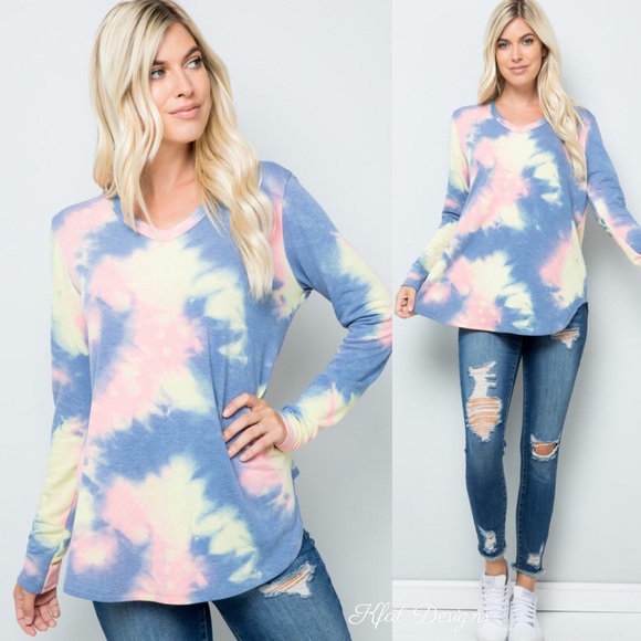 ❤️LAST 1! V Neck Super Soft Tie Dye Top! - Picture 2 of 6
